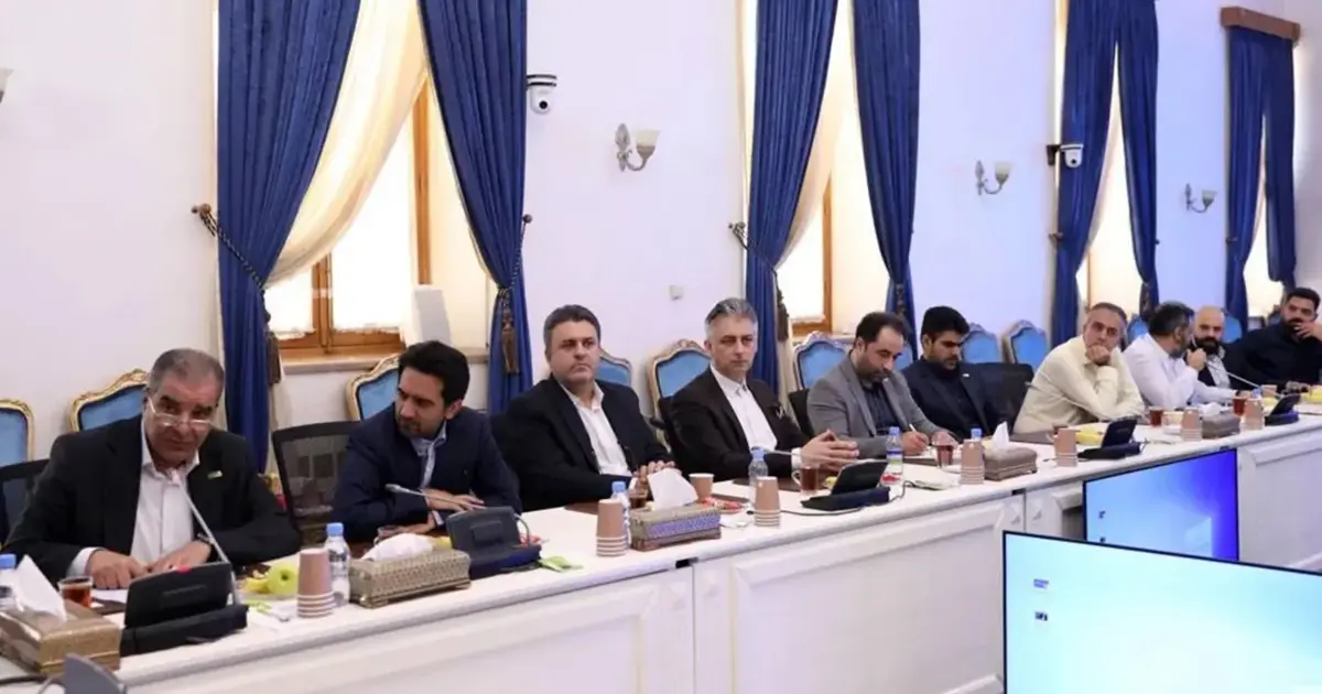 جلسه وزیر ارتباطات بر ساماندهی اپراتورهای پستی و بخش خصوصی 